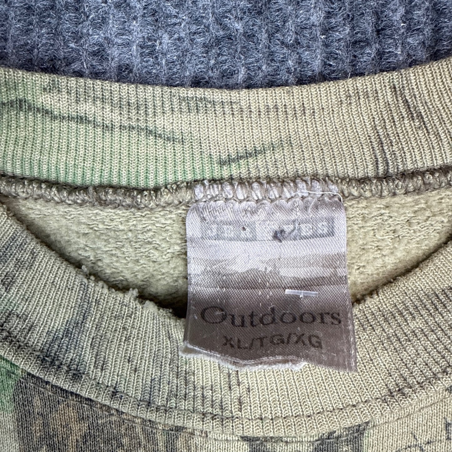 Outdoors Camo Sweatshirt (XL)