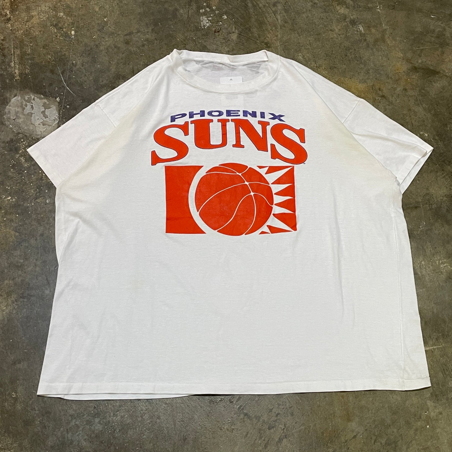 1990s Phoenix Suns Graphic T-Shirt (2XL)