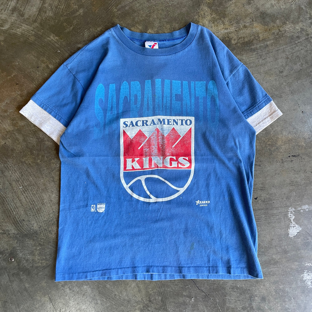 1990s Sacramento Kings Graphic Tee (L)