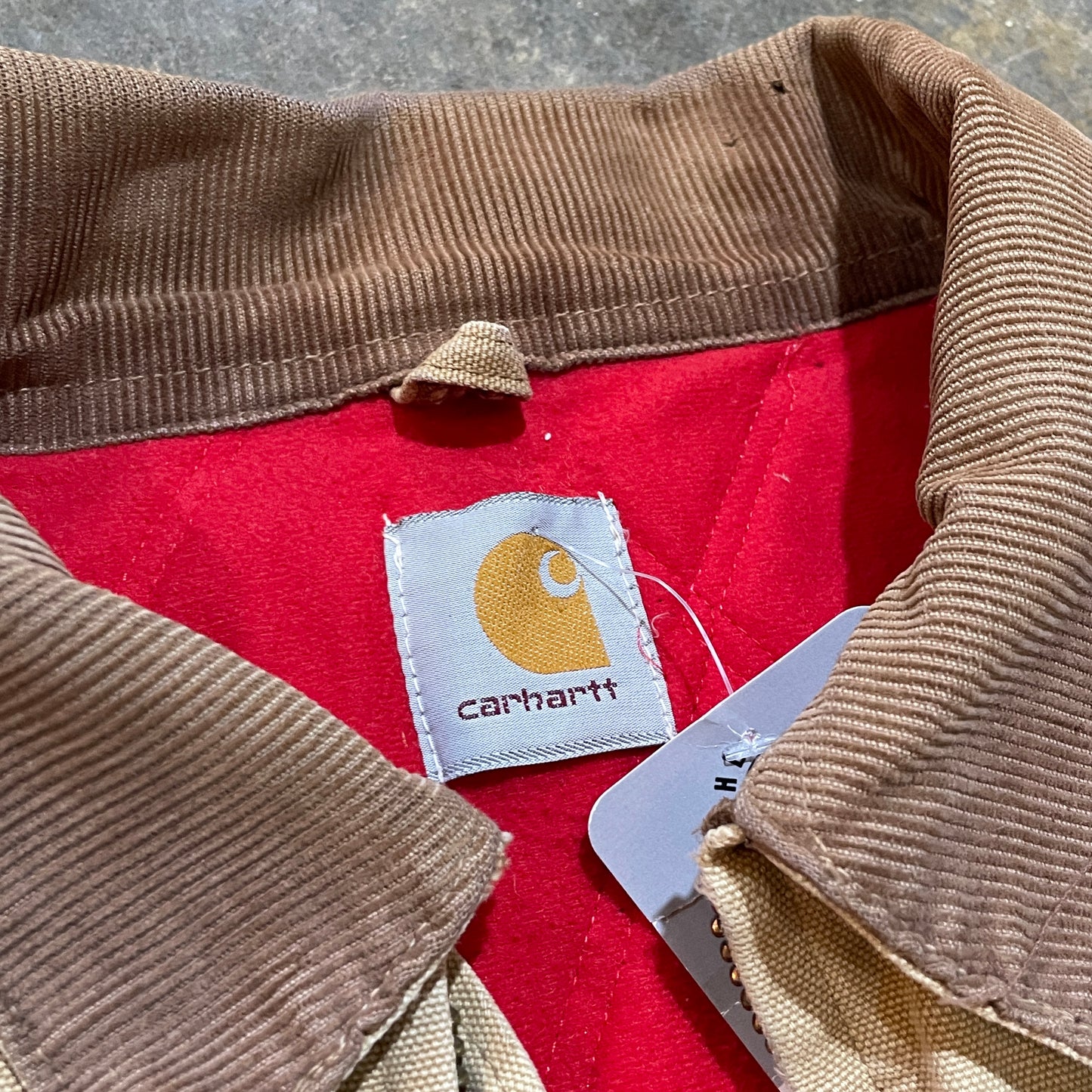 Tan Thrashed Carhartt Santa Fe Jacket Broken Zipper