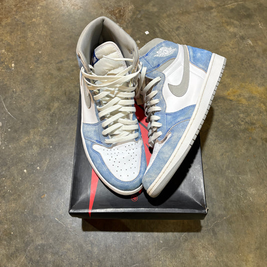 Jordan 1 Retro High Hyper Royal Smoke Grey