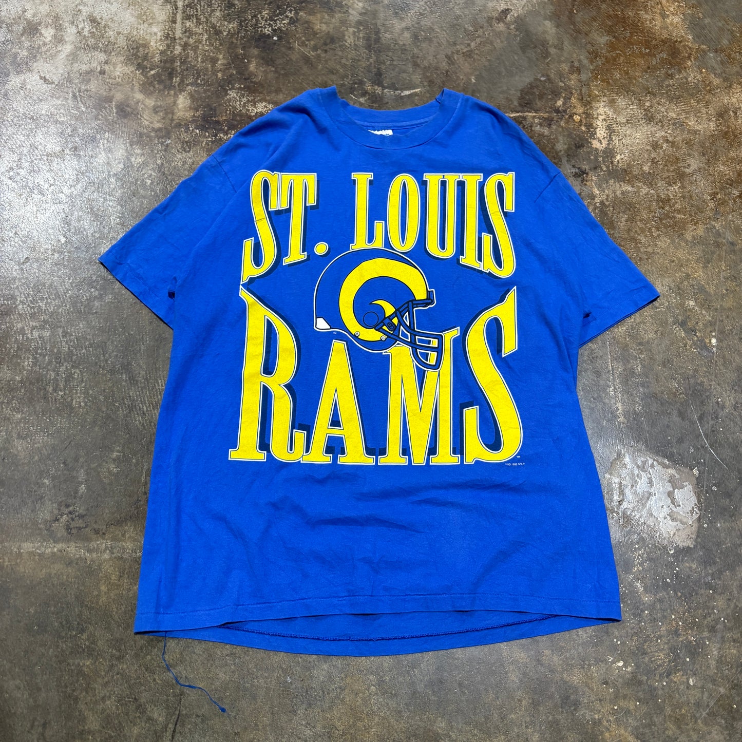 1990s St. Louis Rams Hanes NFL Graphic Tee (XL)