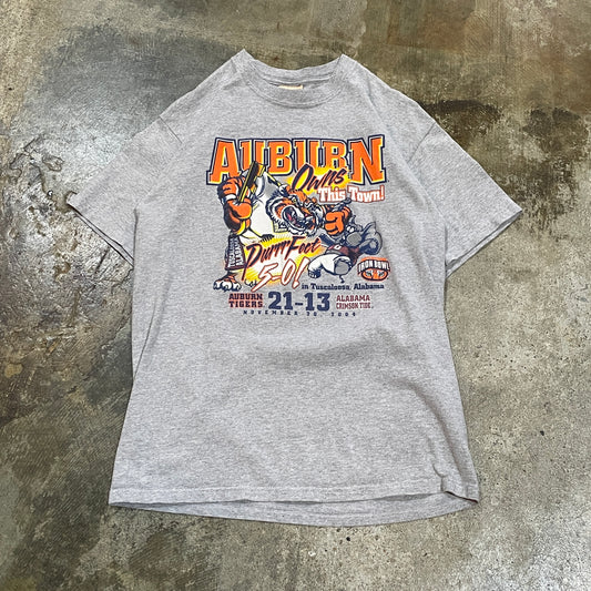 Auburn Owns This Town 2004 Iron Bowl Red Oak Tee