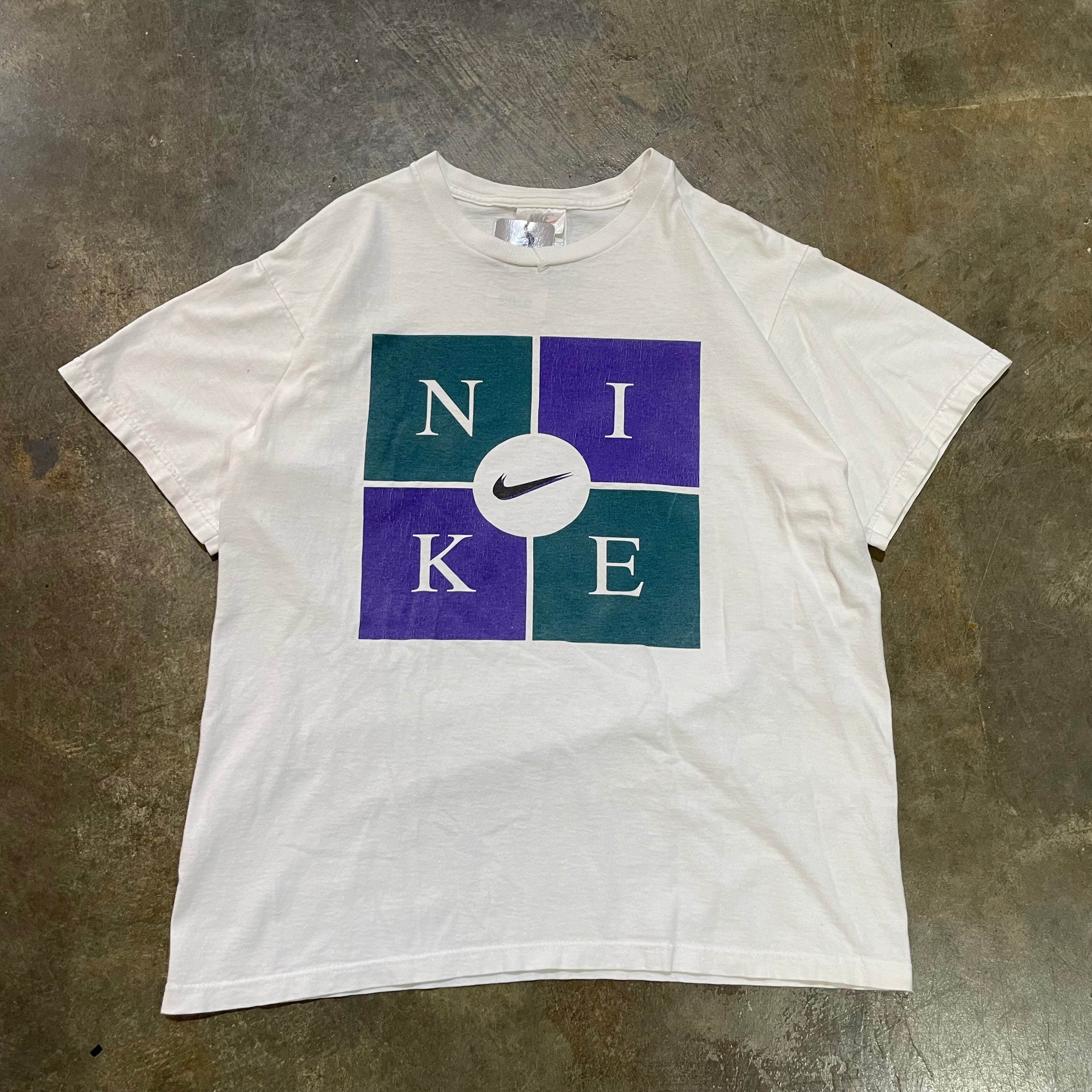 Nike Bold Block Logo Tee