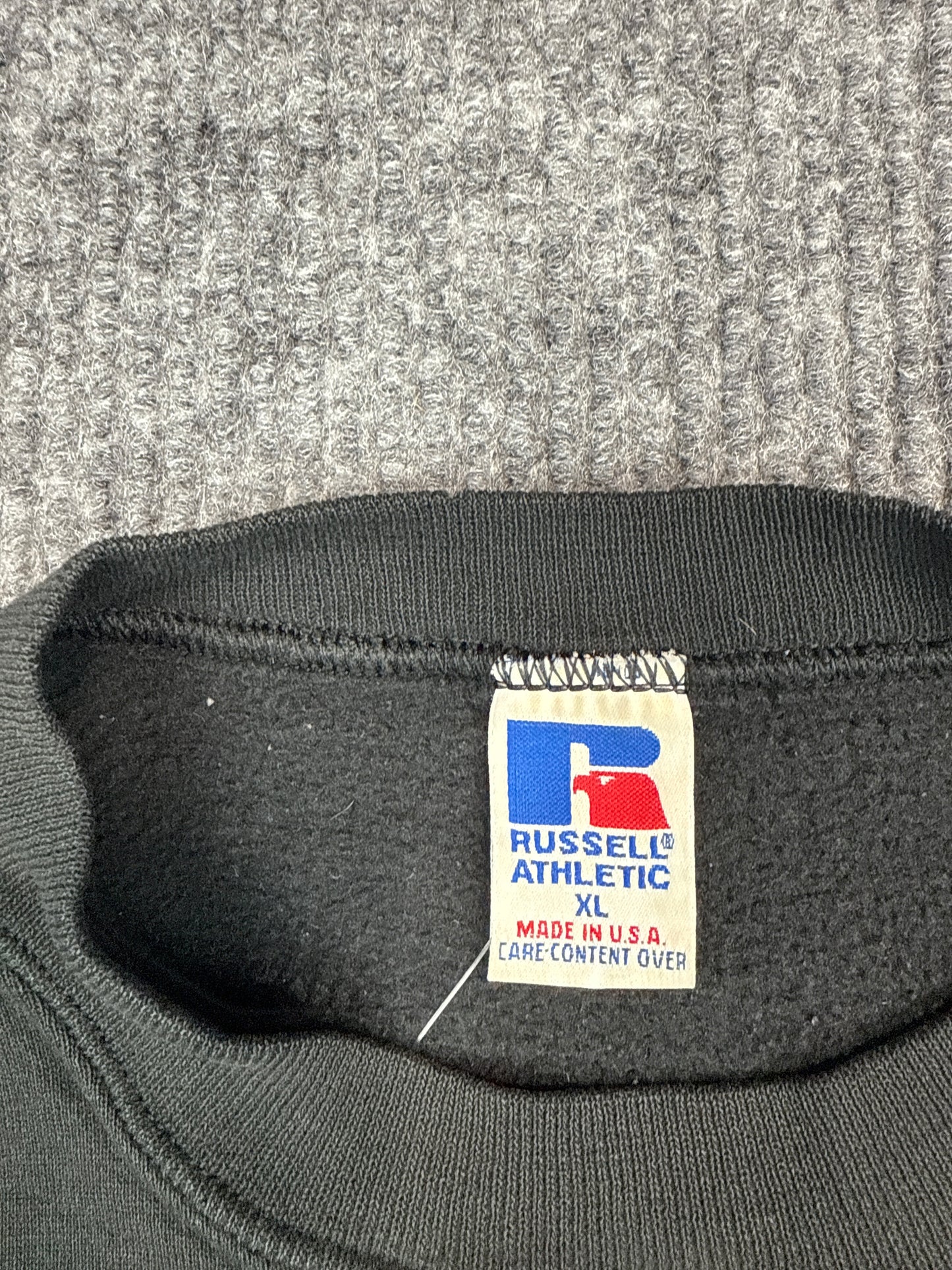 1990s Russell Athletic Black Crewneck Sweatshirt (XL)