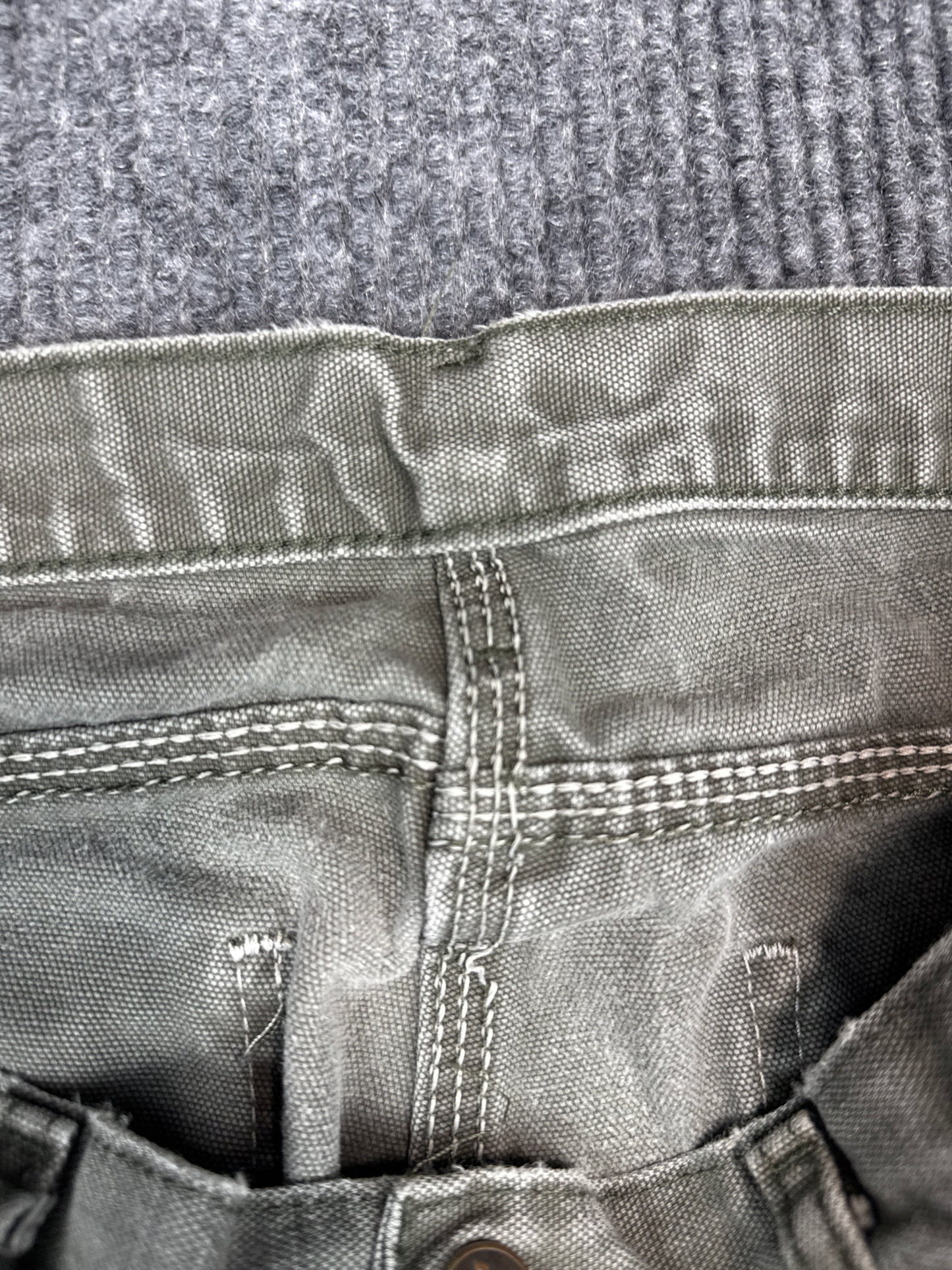 Distressed Dickies Work Pants (32x30)