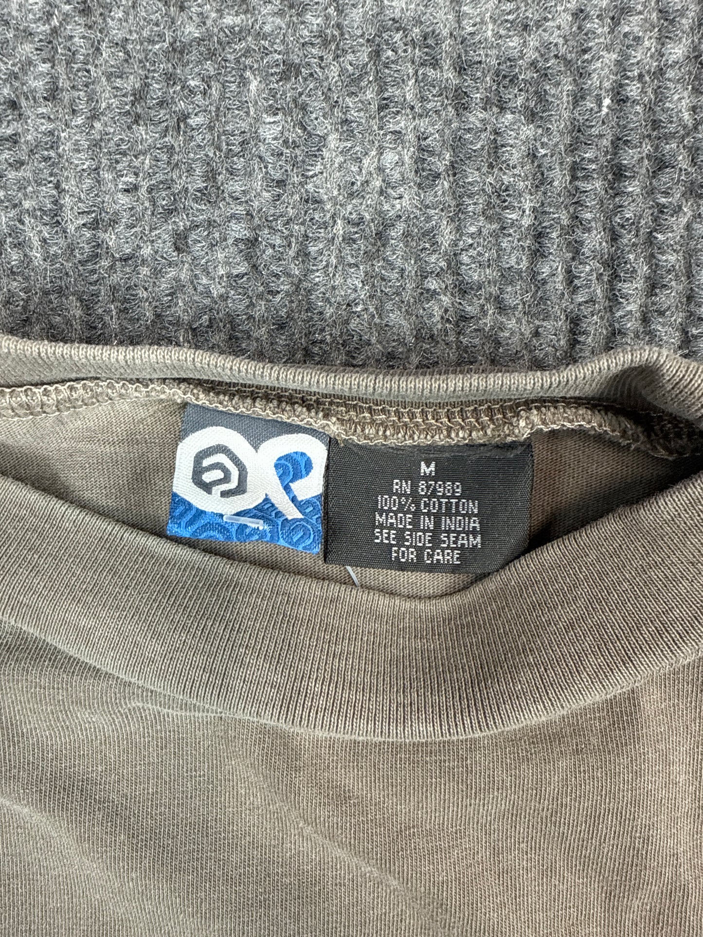 Y2K Camo Sleeve Graphic Tee (M)