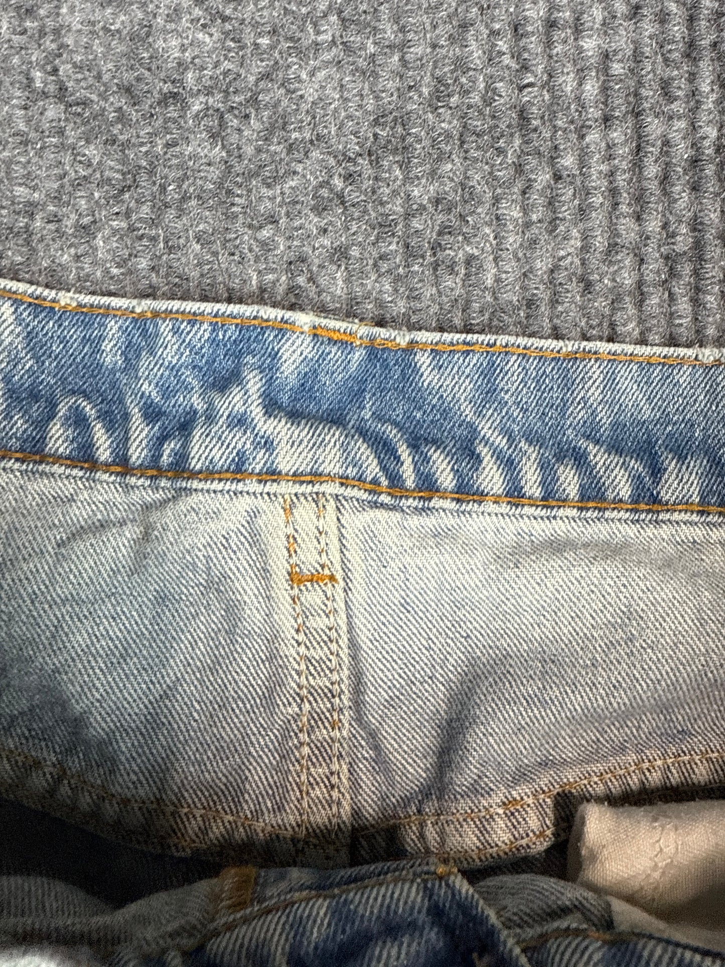 1990s Levis Light Wash Denim Jeans (W34 L30)