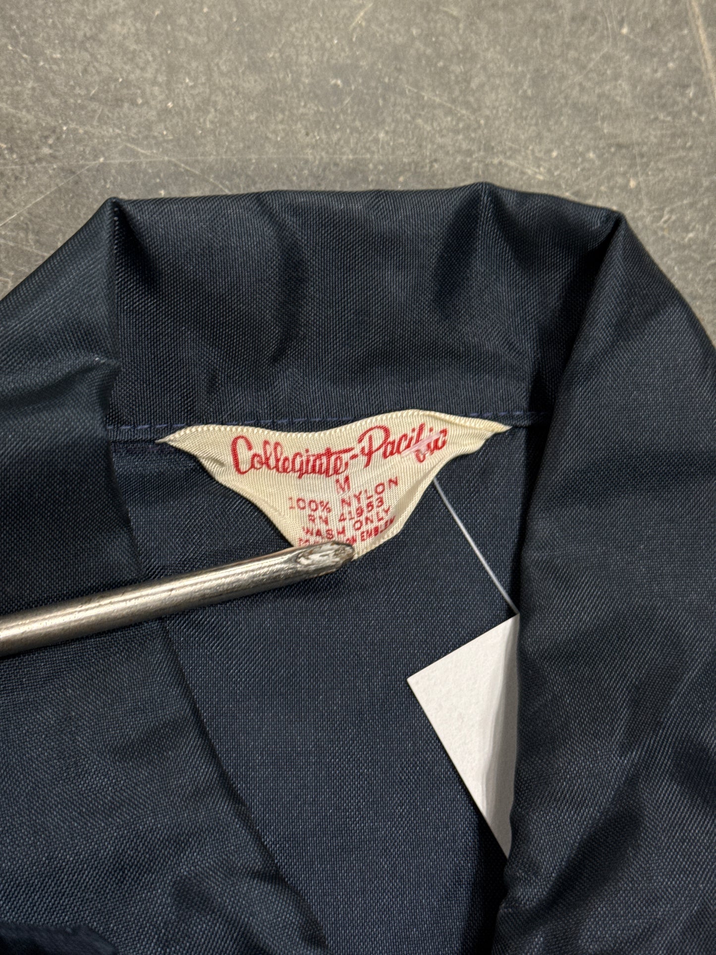 1980s Auburn Collegiate Nylon Coach Jacket (M)