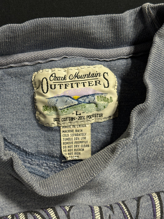 1990s Ozark Mountain Outfitters Northern Explorer Dog Graphic Sweatshirt