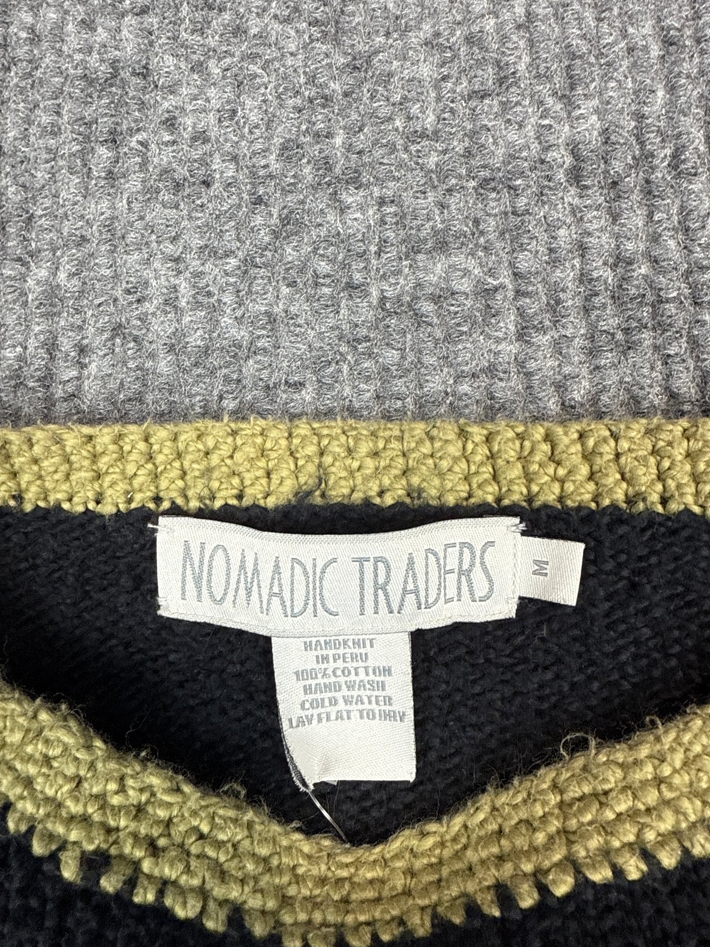 Nomadic Traders Handknit Daisy Flower Sweater (M)