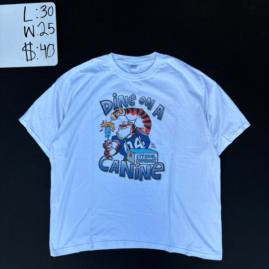 2004 Auburn Tigers 'Dine on a Canine' Graphic Tee (2XL)