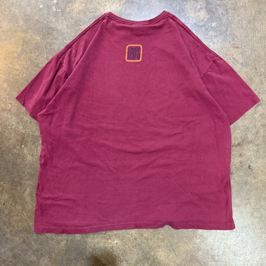 Vintage Burgundy Levi's T-Shirt — Original Logo Graphic