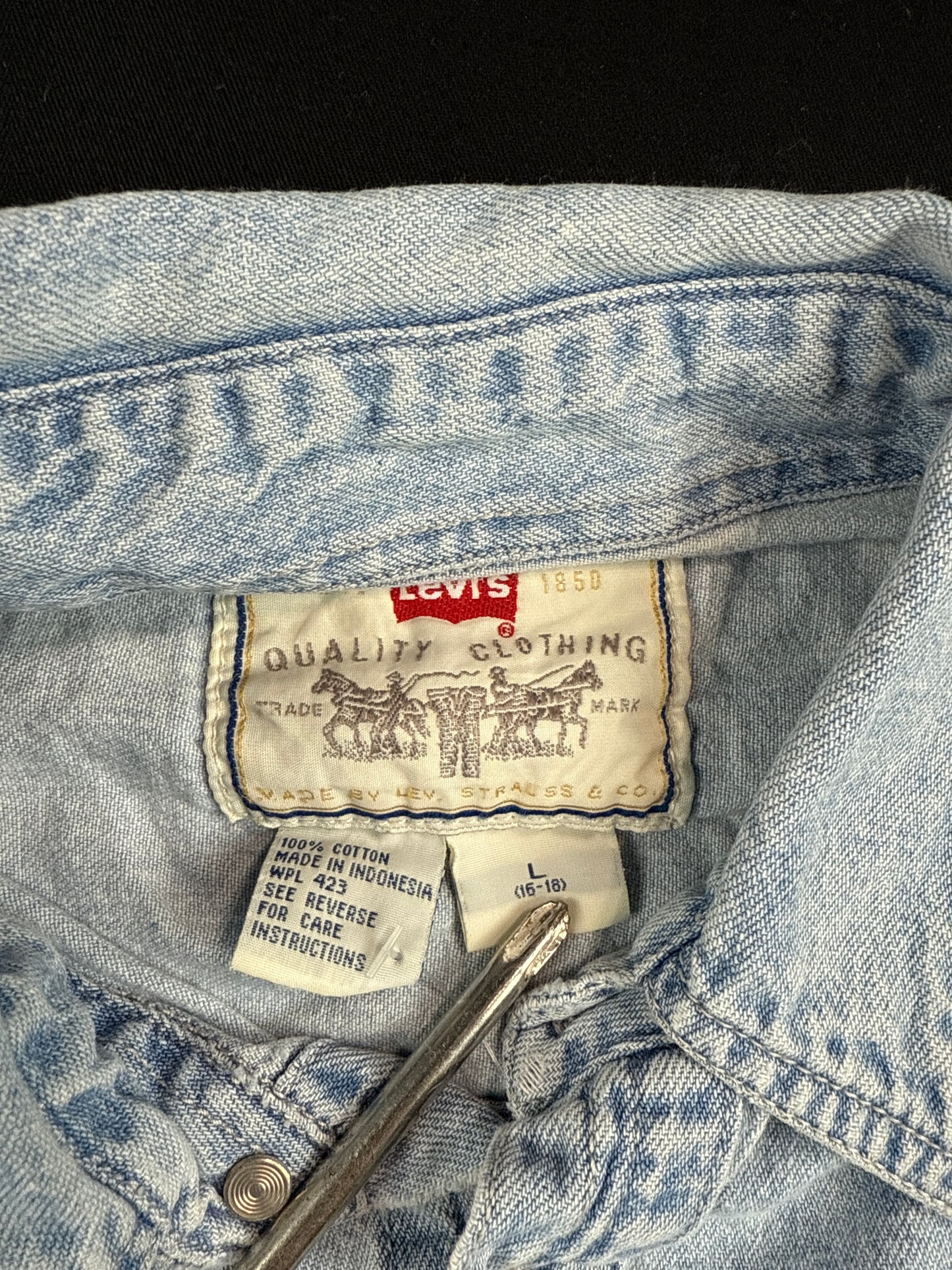 Levi's Denim Button-Up Shirt (L)