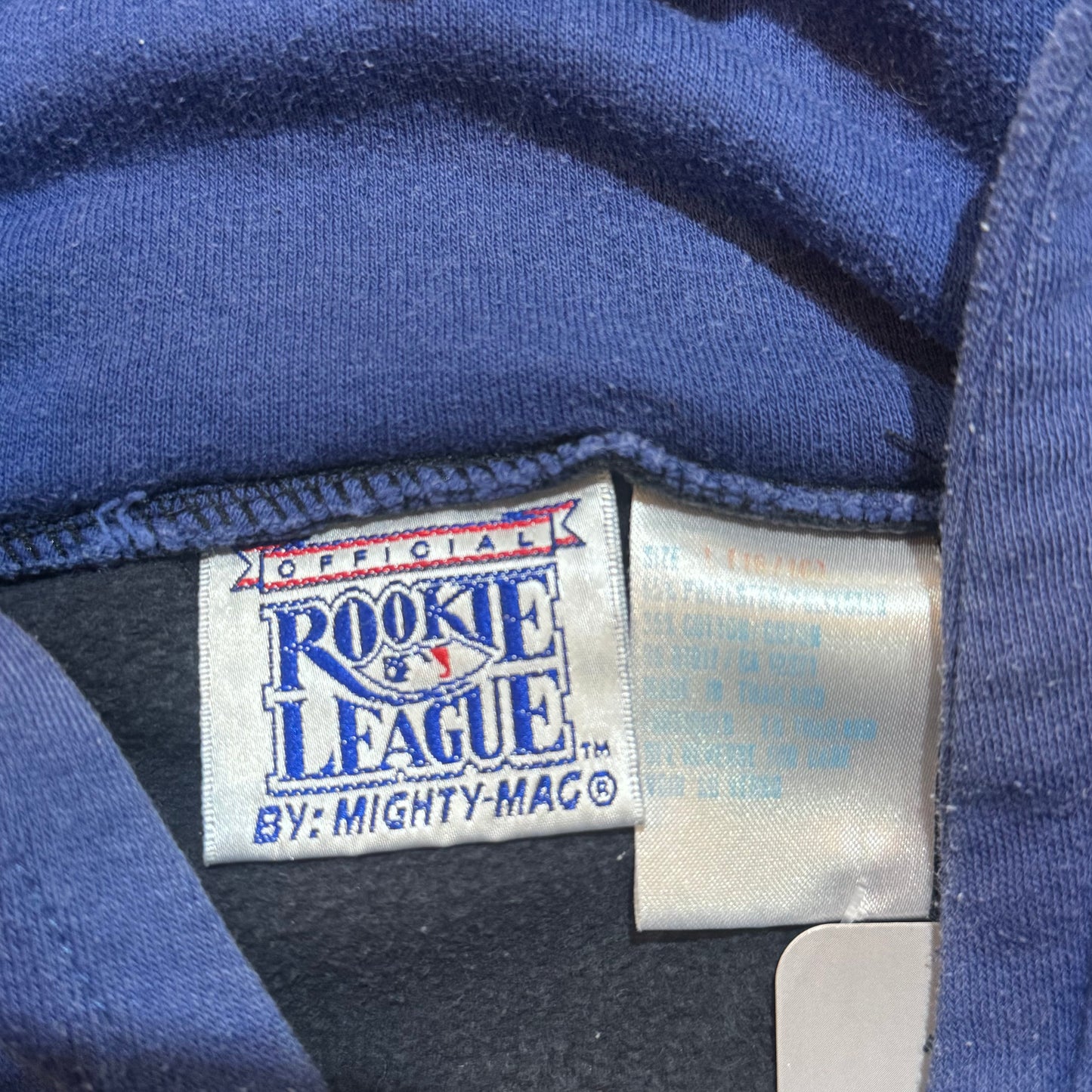 Vintage Atlanta Braves Black and Red Hoodie