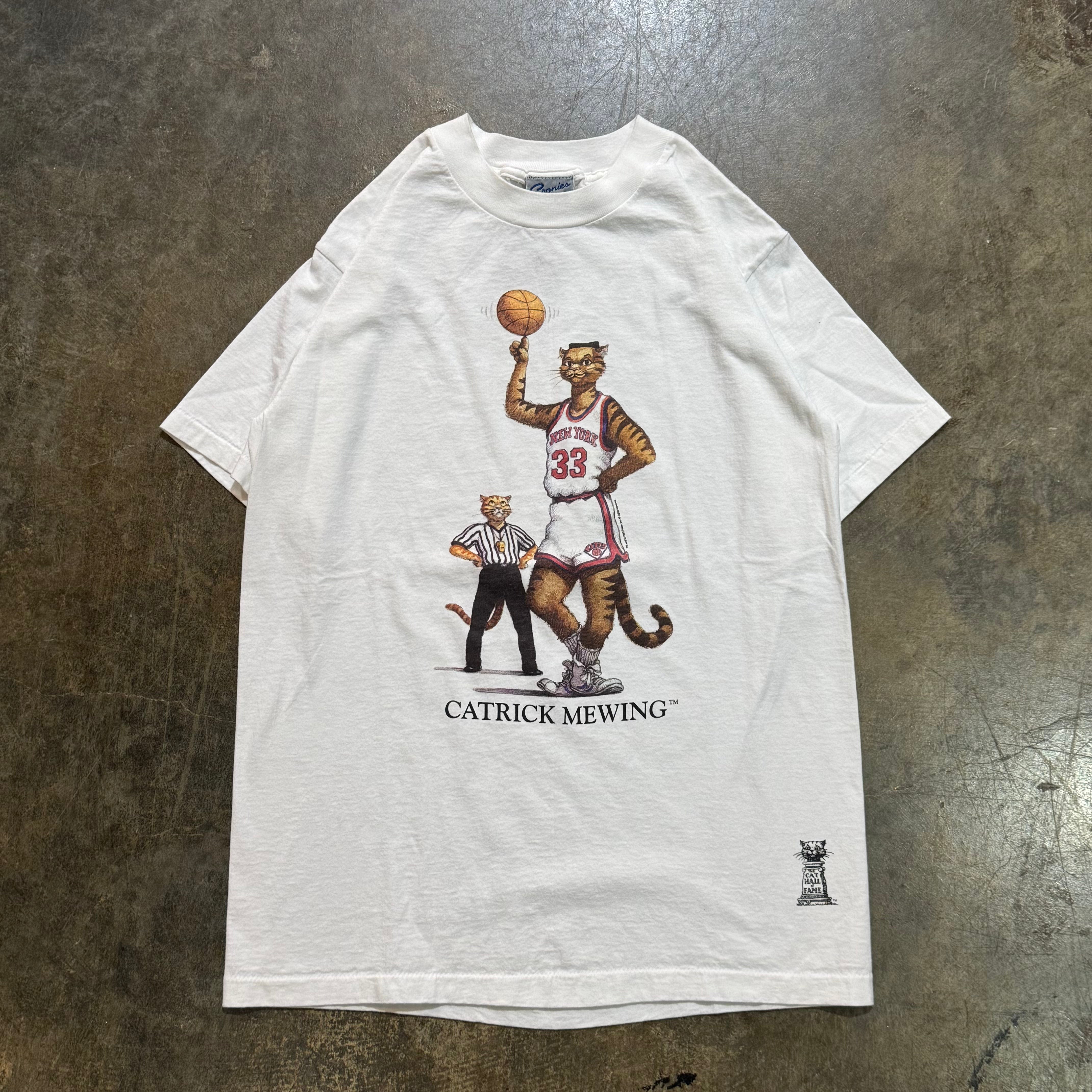 Vintage Catrick Mewing Basketball T-Shirt
