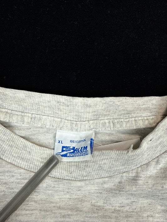 1990s Detroit Pistons Back-to-Back NBA Champs Graphic Tee (XL)