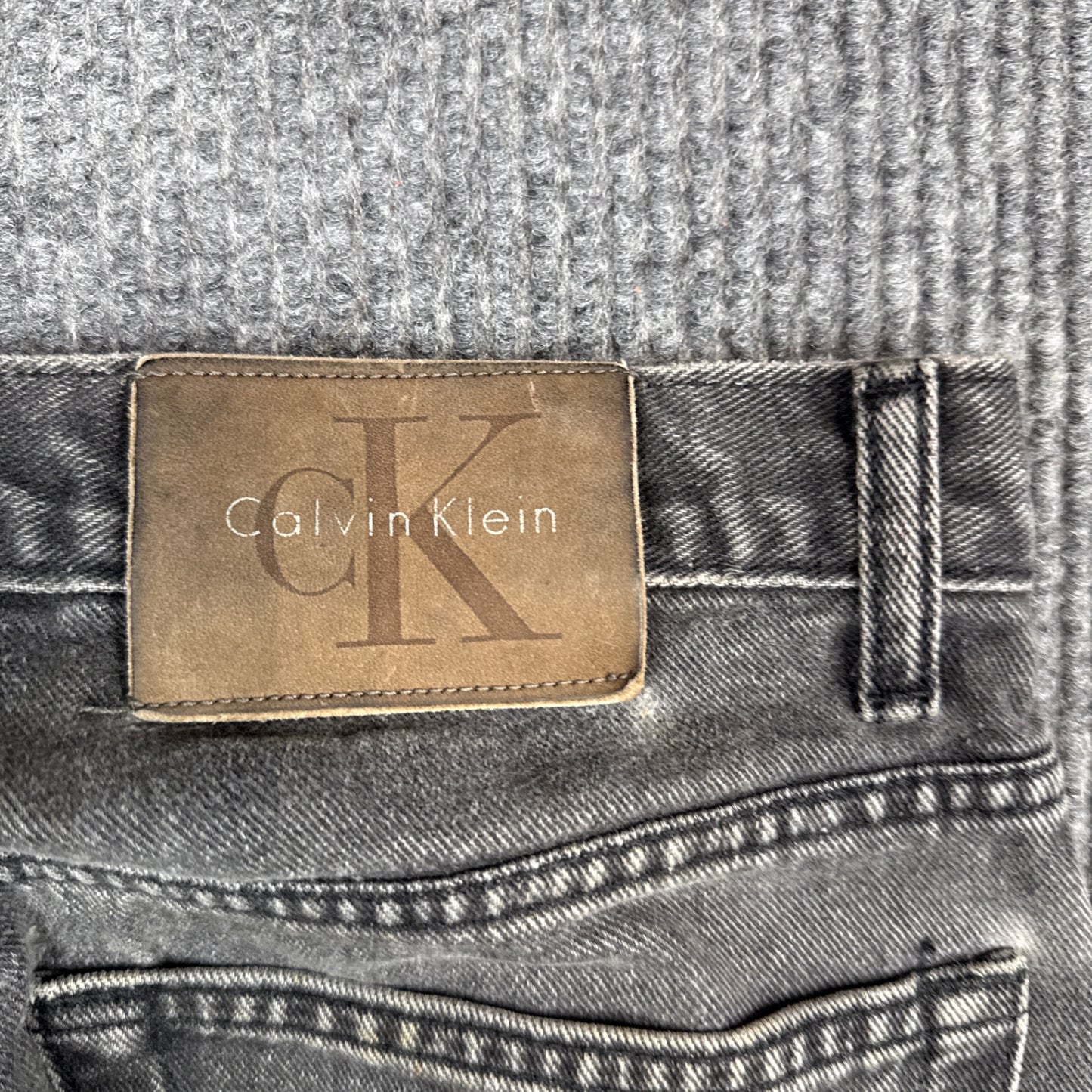 Calvin Klein Easy Fit Jeans - Stone Wash Gray (30x32)