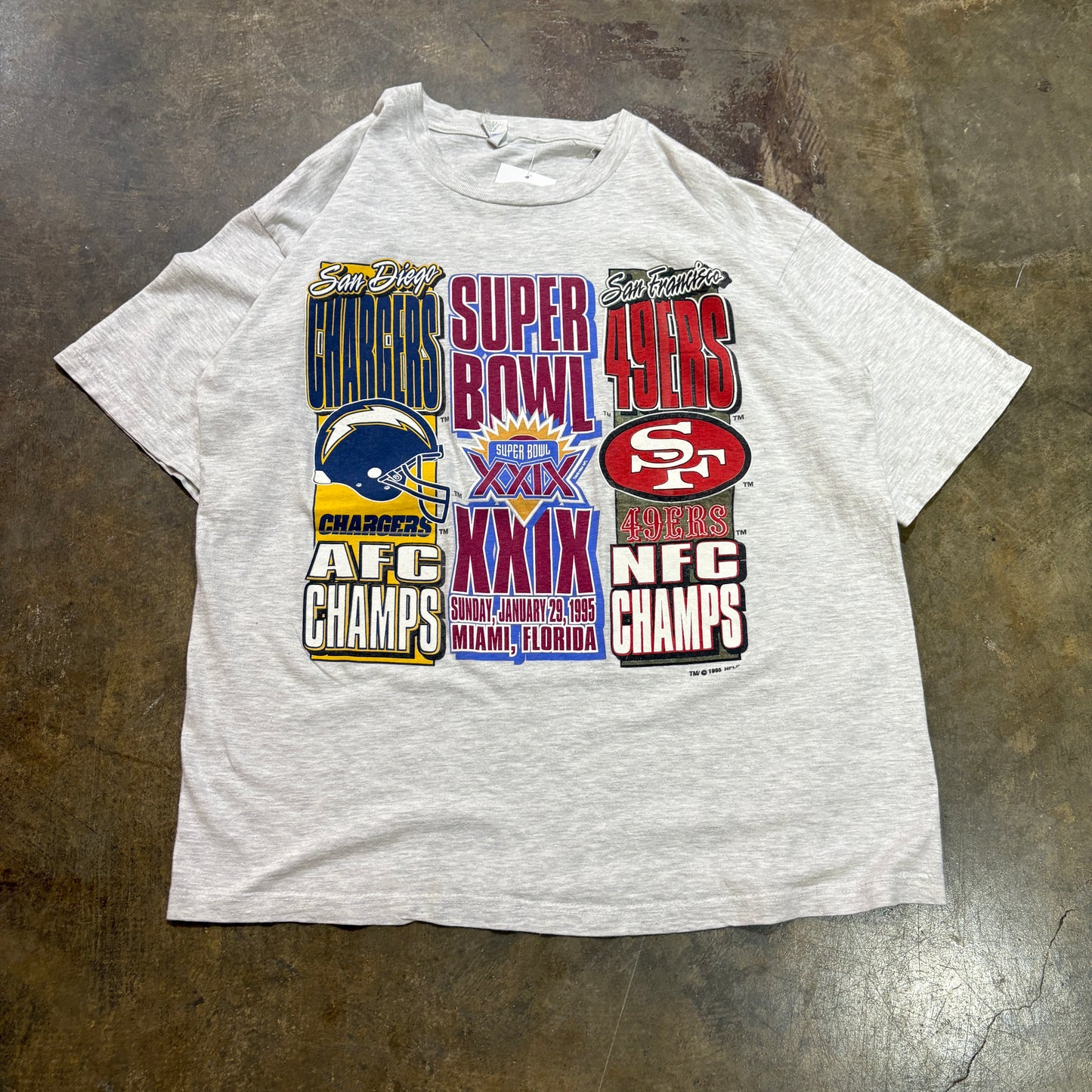 1995 Super Bowl XXIX San Diego Chargers vs San Francisco 49ers Graphic Tee (L)