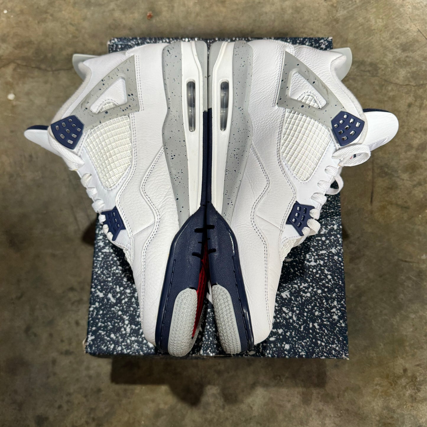 Jordan 4 Midnight Navy