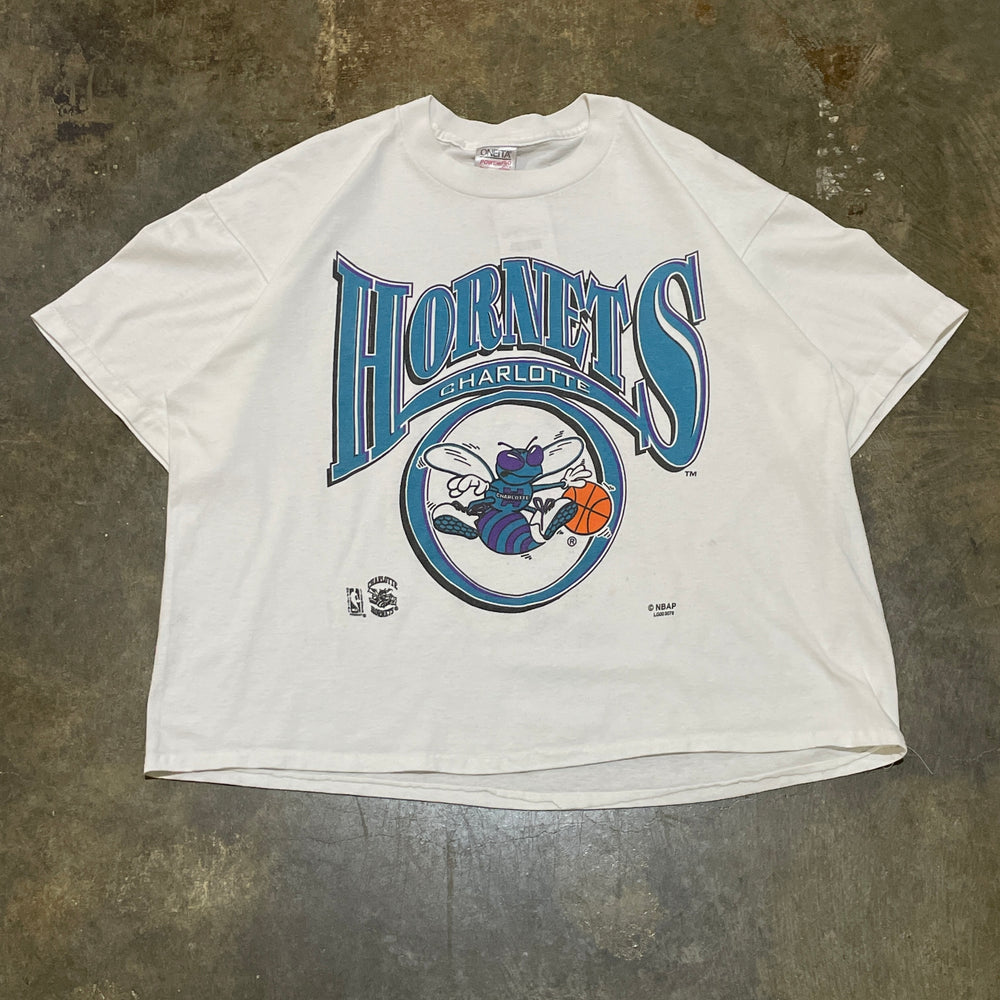 1990s Charlotte Hornets NBA Graphic Tee (XL)