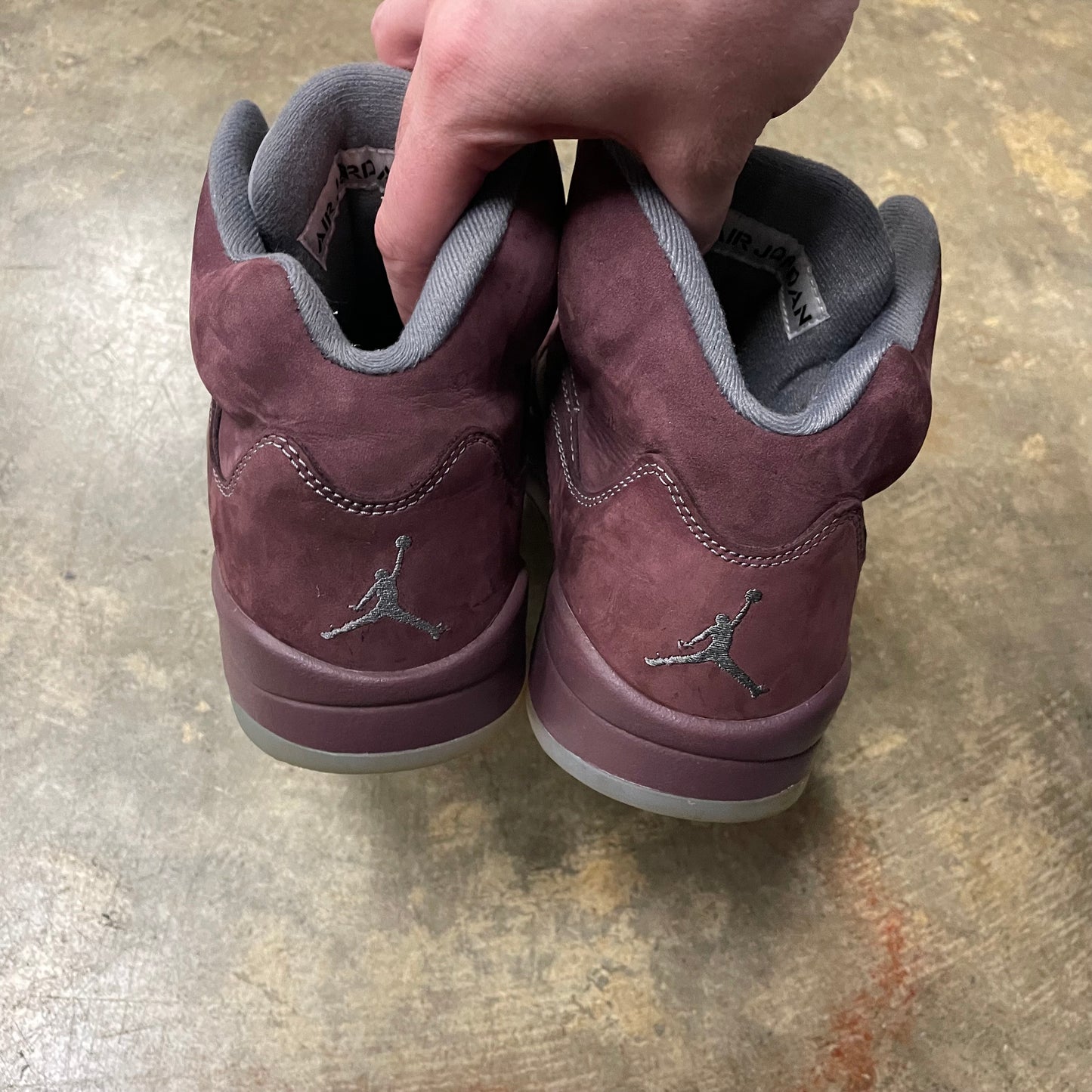 Jordan 5 Burgundy (no box)