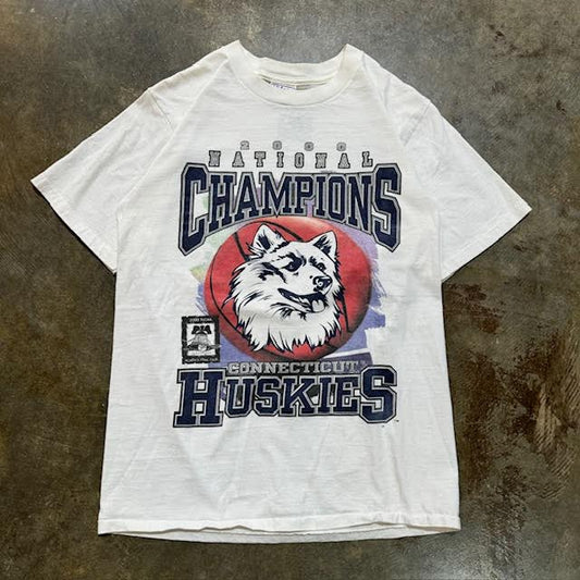 2000 UCONN Basketball Champs tee