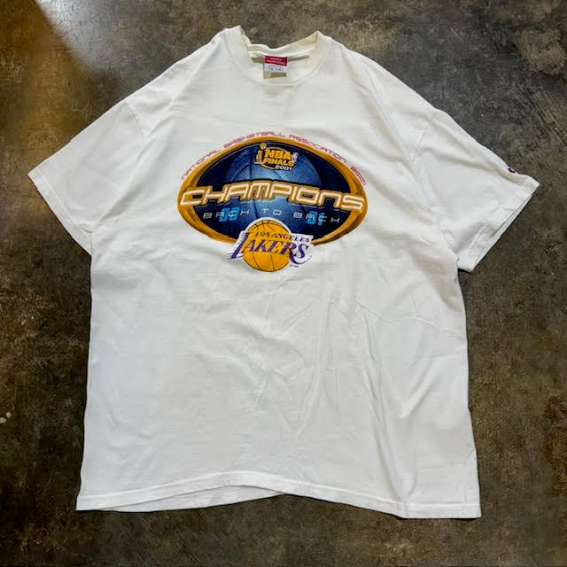 Los Angeles Lakers Back to Back 2001 tee