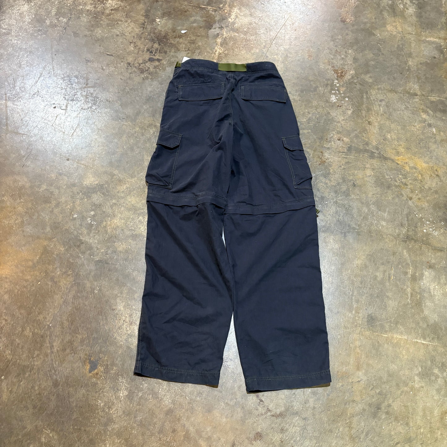 Old Navy Convertible Cargo Pants (L)