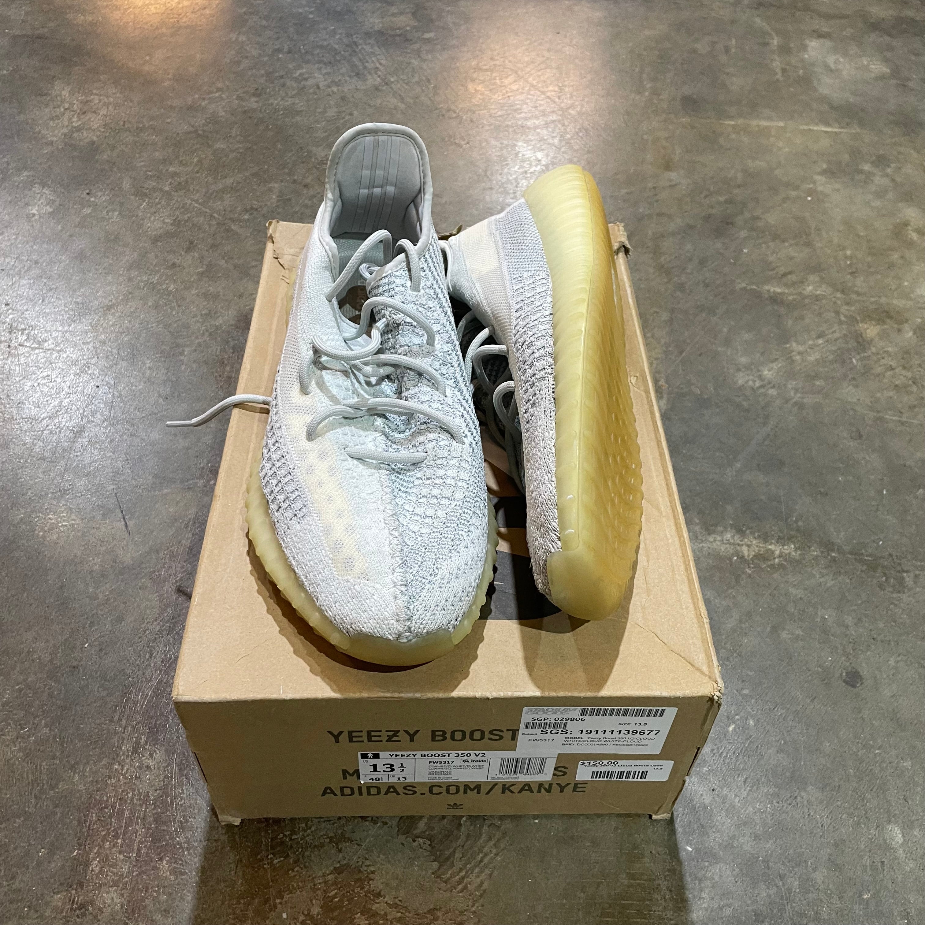 Yeezy 350 V2 Cloud White Used