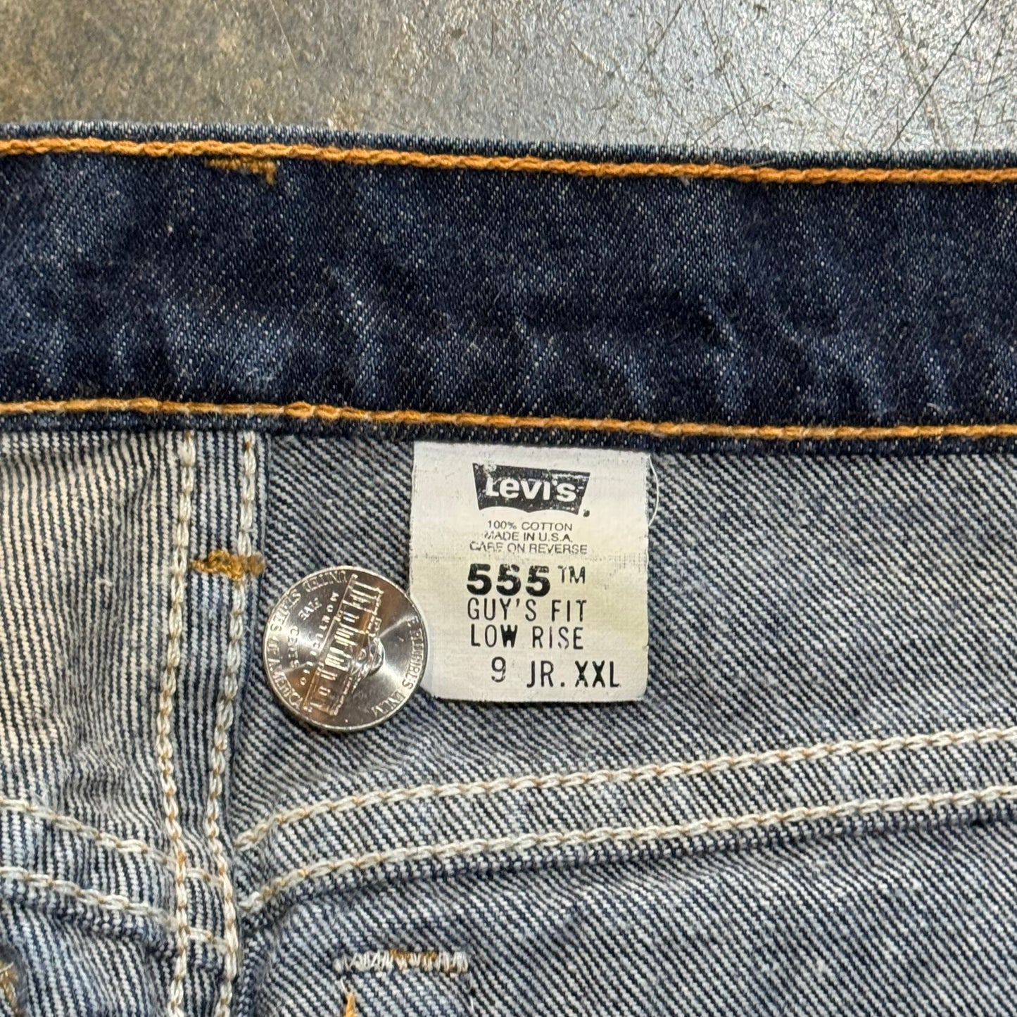 555 Levis Low Rise Denim Pants