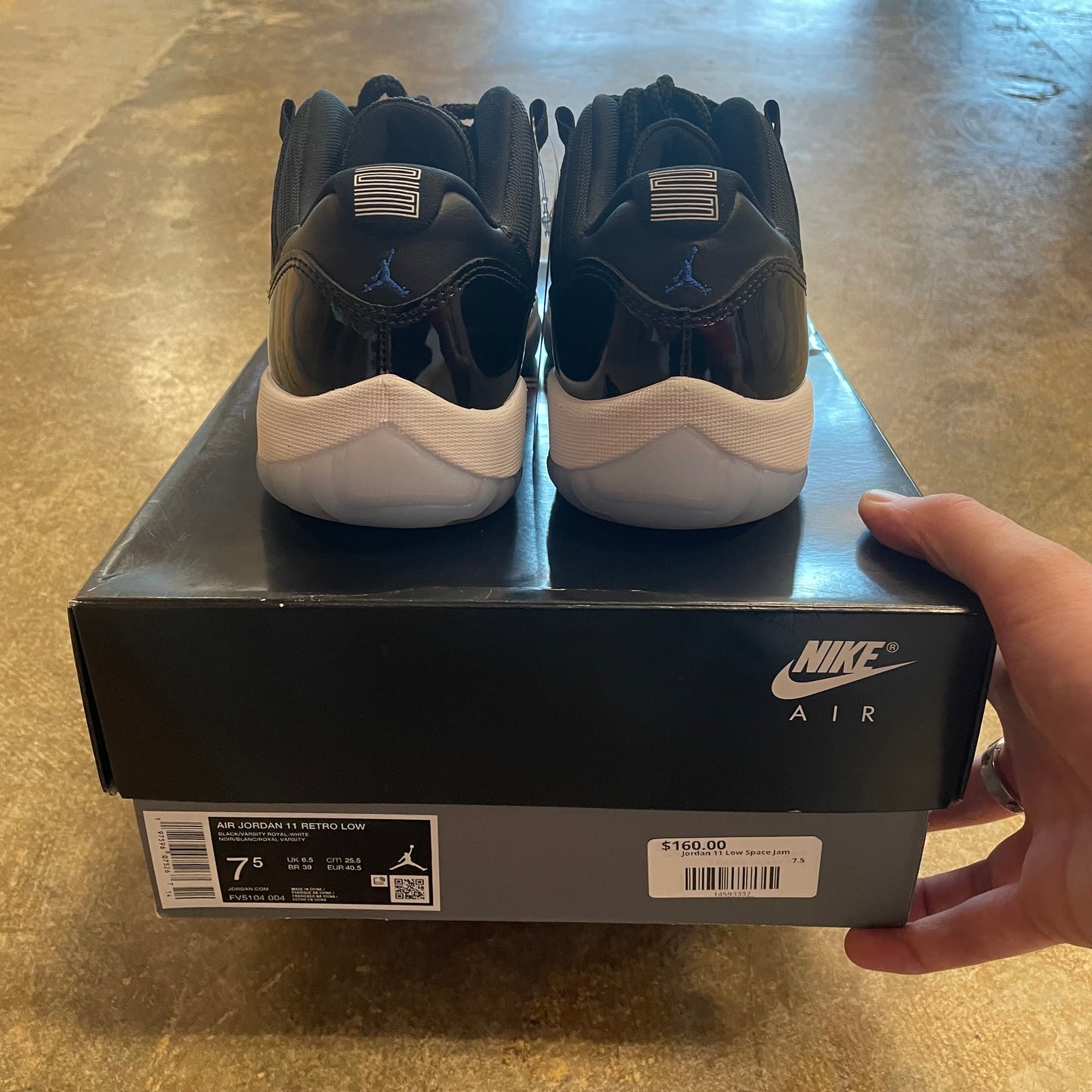 Jordan 11 Low Space Jam