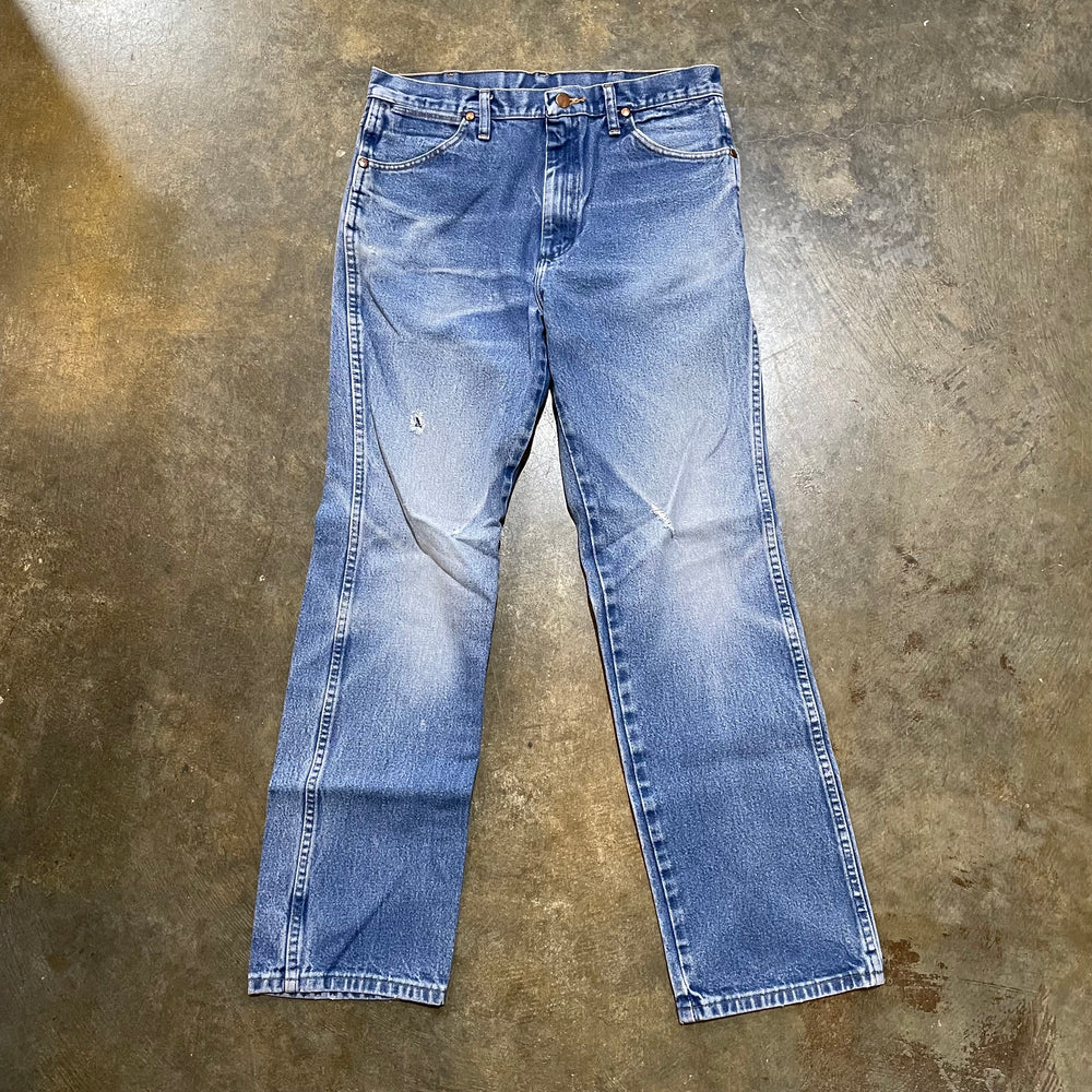 Distressed Wrangler Cowboy Cuts 13