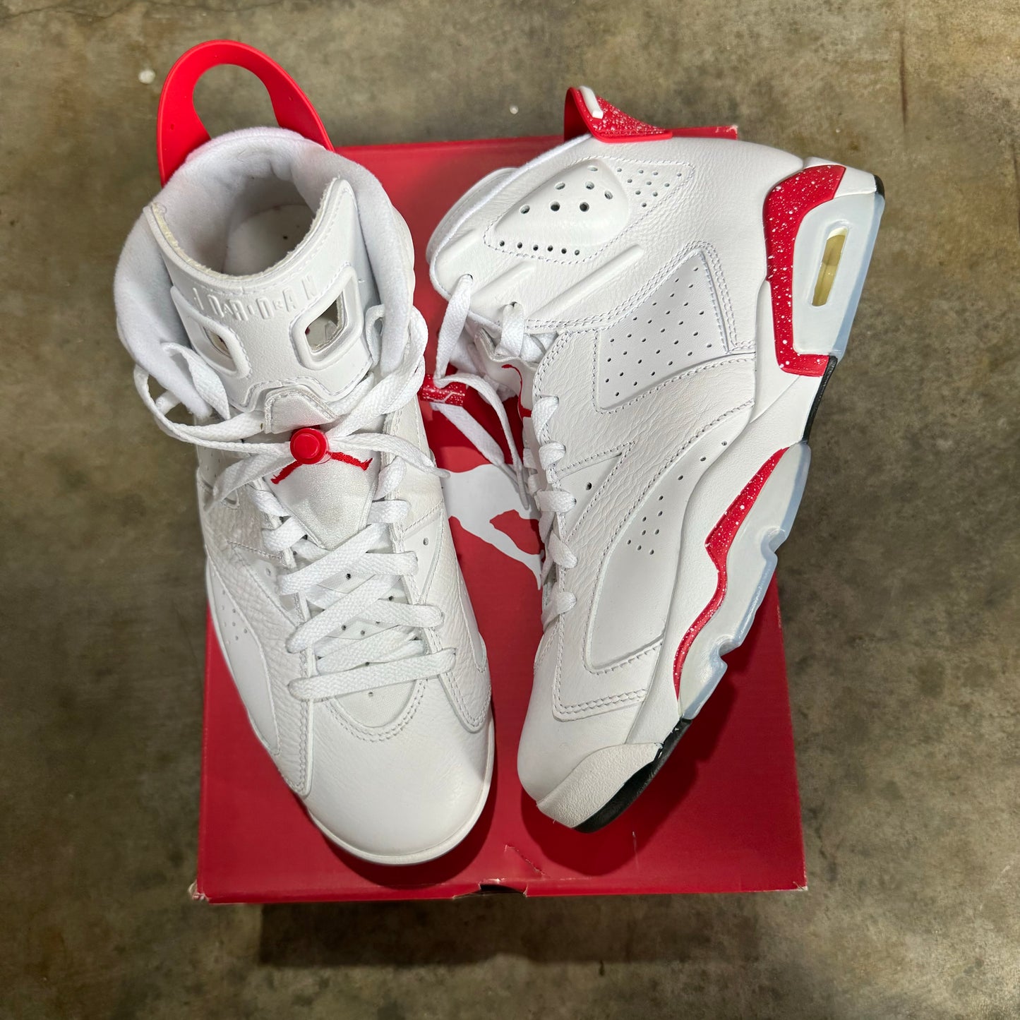 Jordan 6 Retro Red Oreo