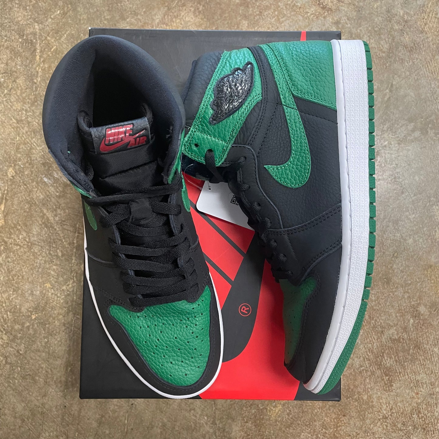 Jordan 1 Pine Green