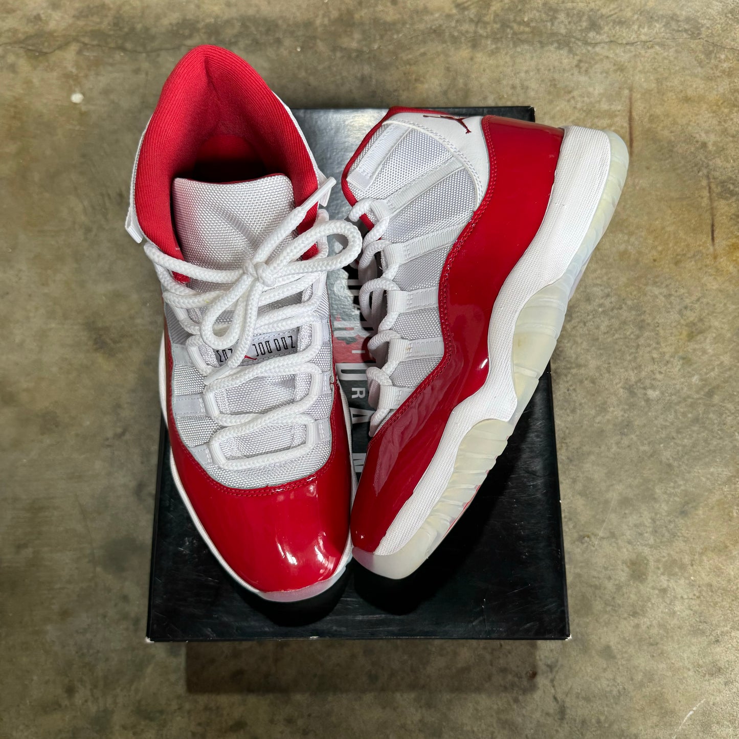 Jordan 11 Cherry