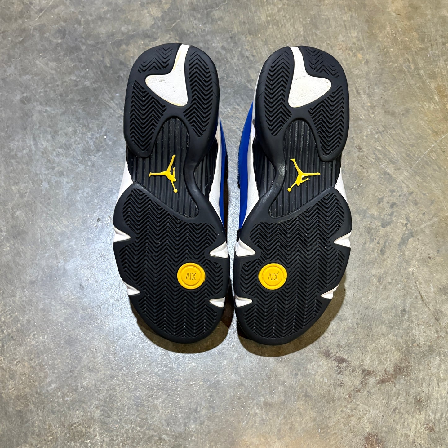 Jordan 14 Laney No Box