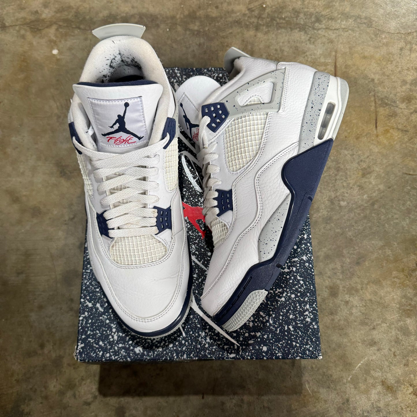 Air Jordan 4 Midnight Navy