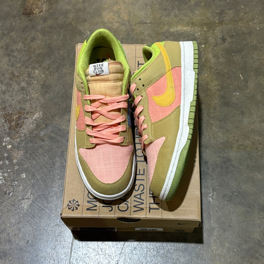 Nike Dunk Low SE Sun Club