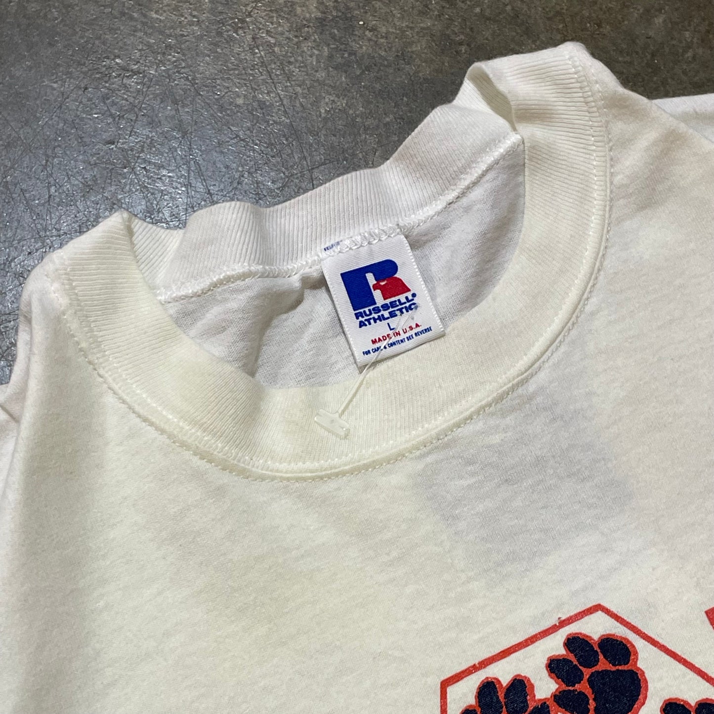 AU Paw Print Russell Paw Print tee