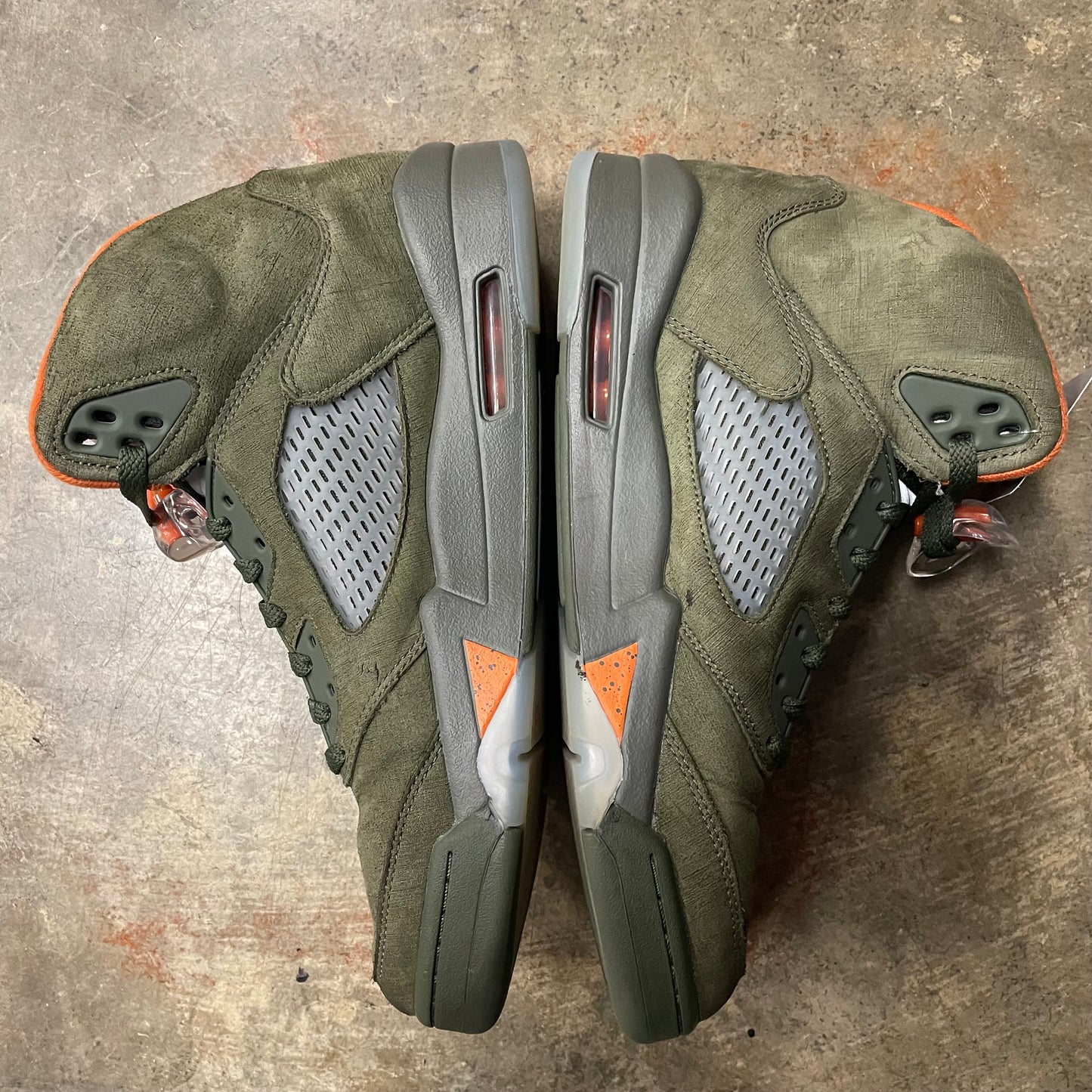 Jordan 5 Olive (no box)