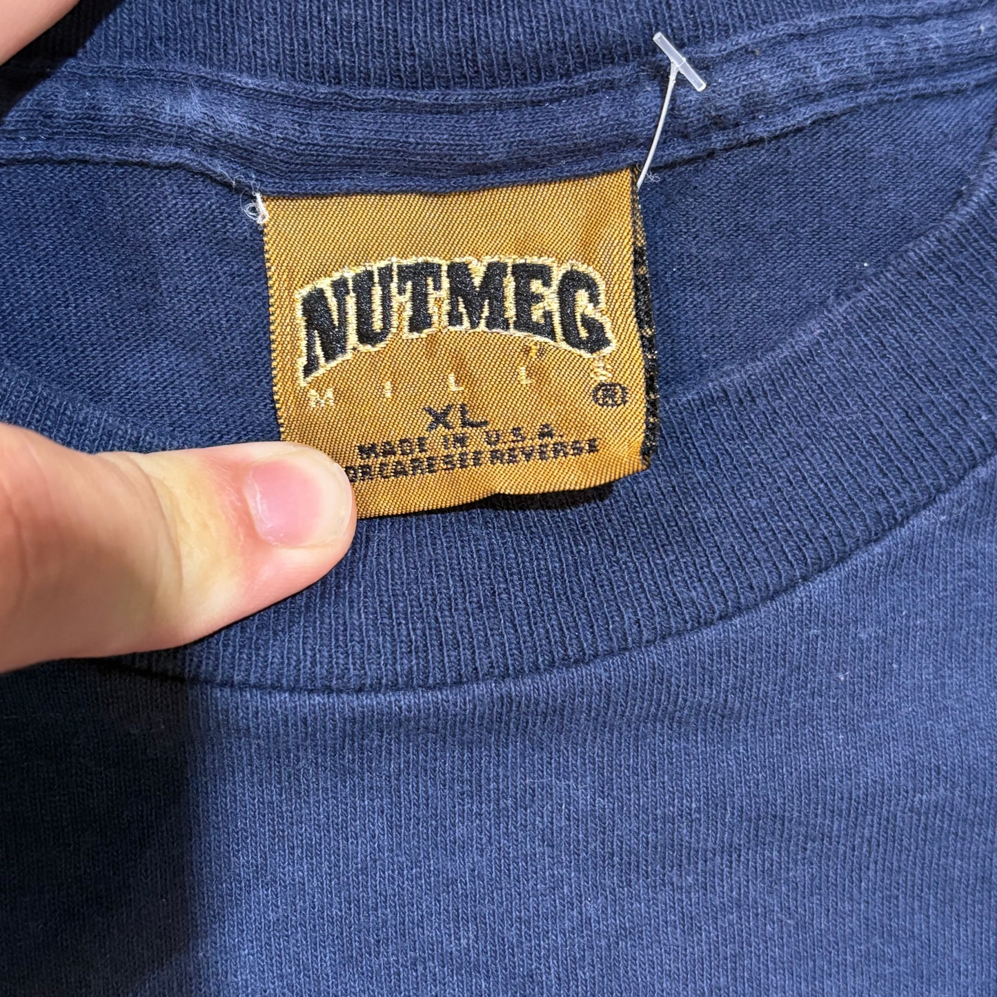 Vintage 90’s Auburn Tigers Nutmeg Shirt XL