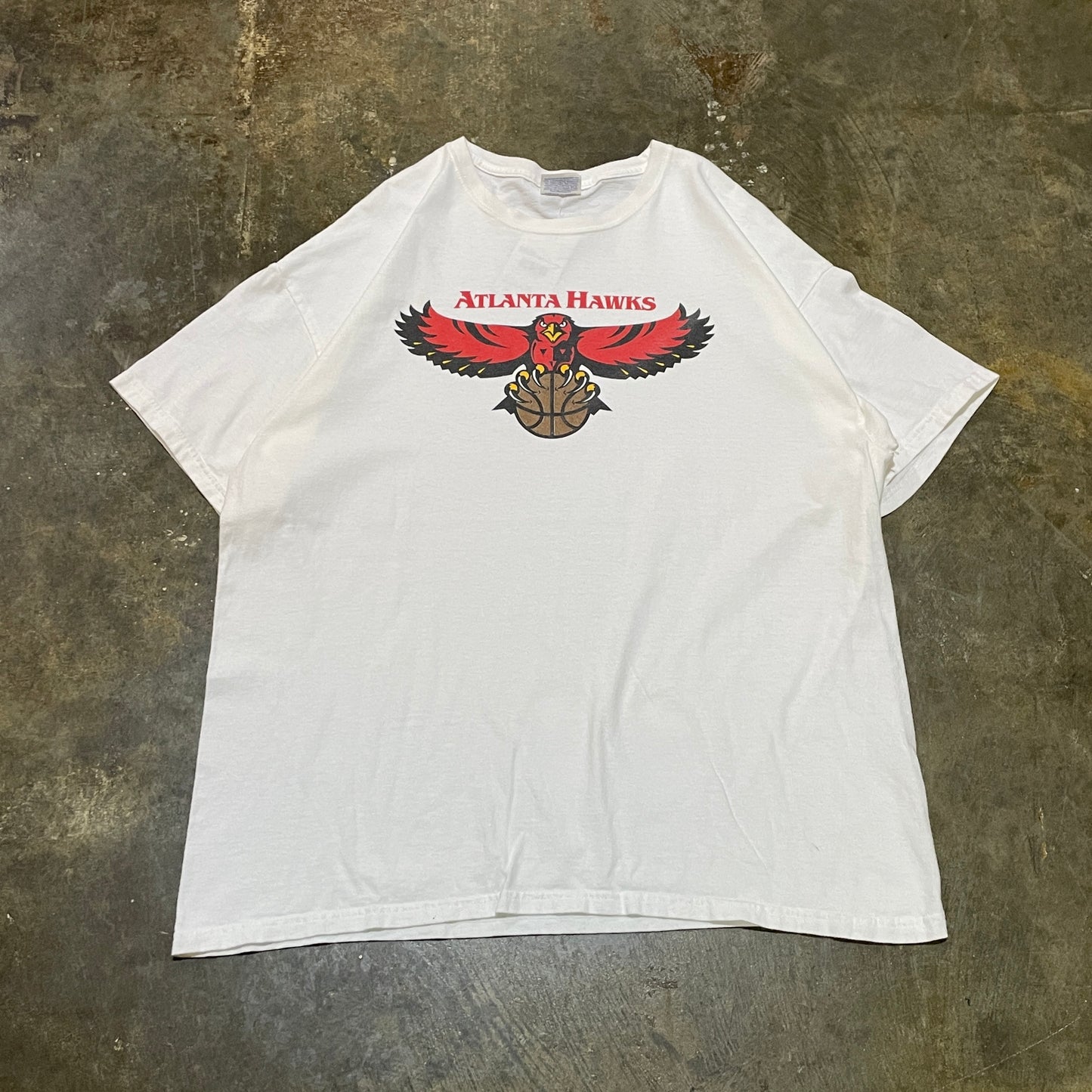 1990s Atlanta Hawks Hanes Heavyweight Graphic T-Shirt (XL)