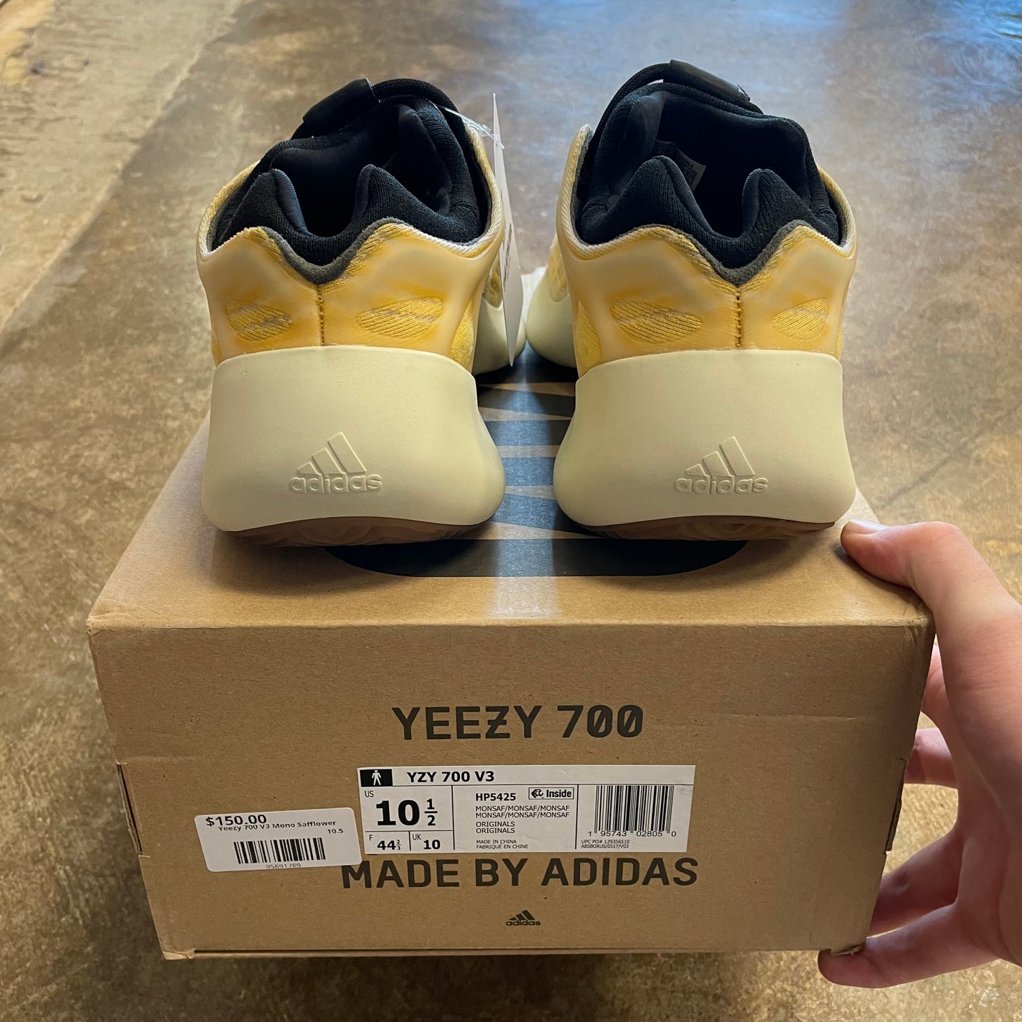 Yeezy 700 V3 Mono Safflower