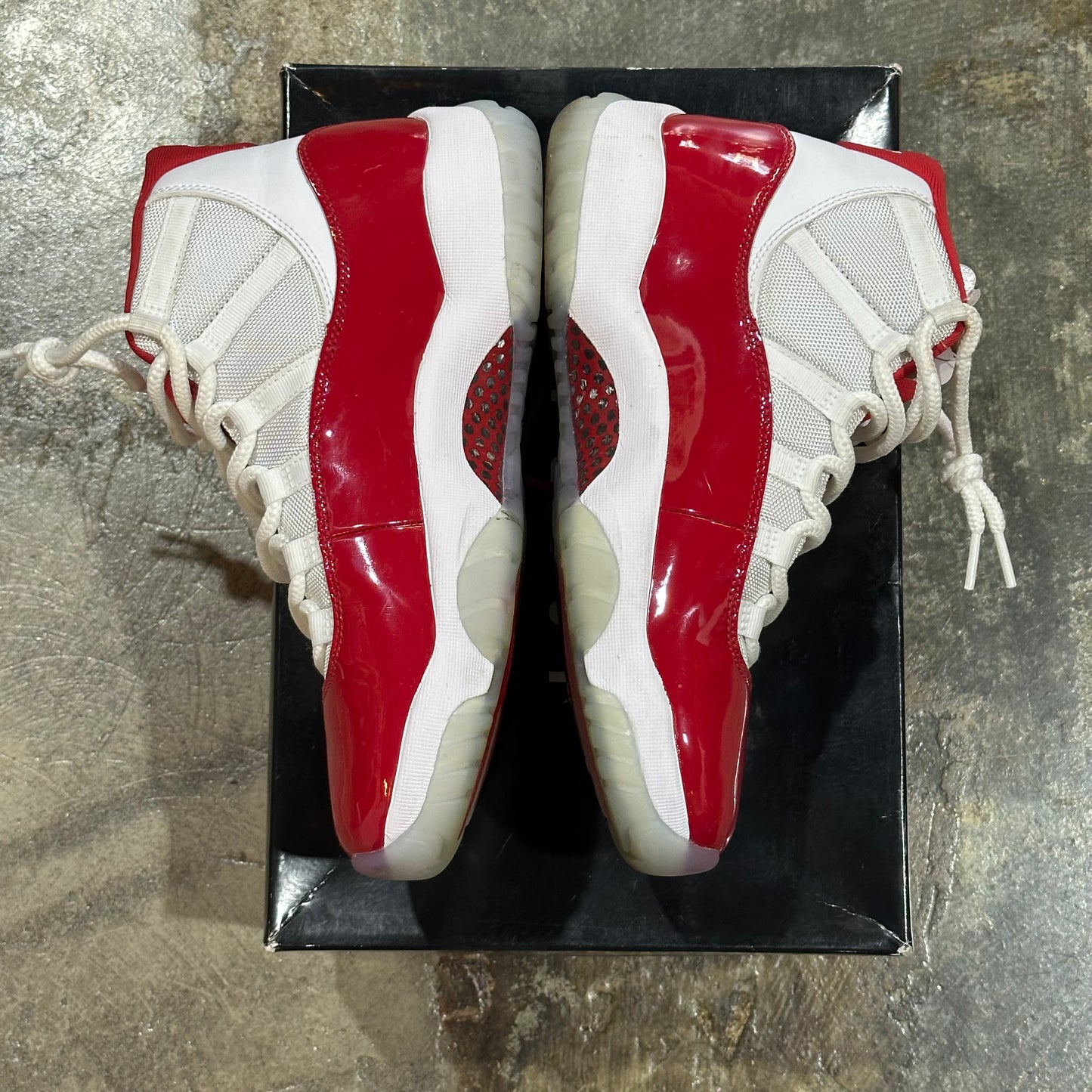 Jordan 11 Cherry