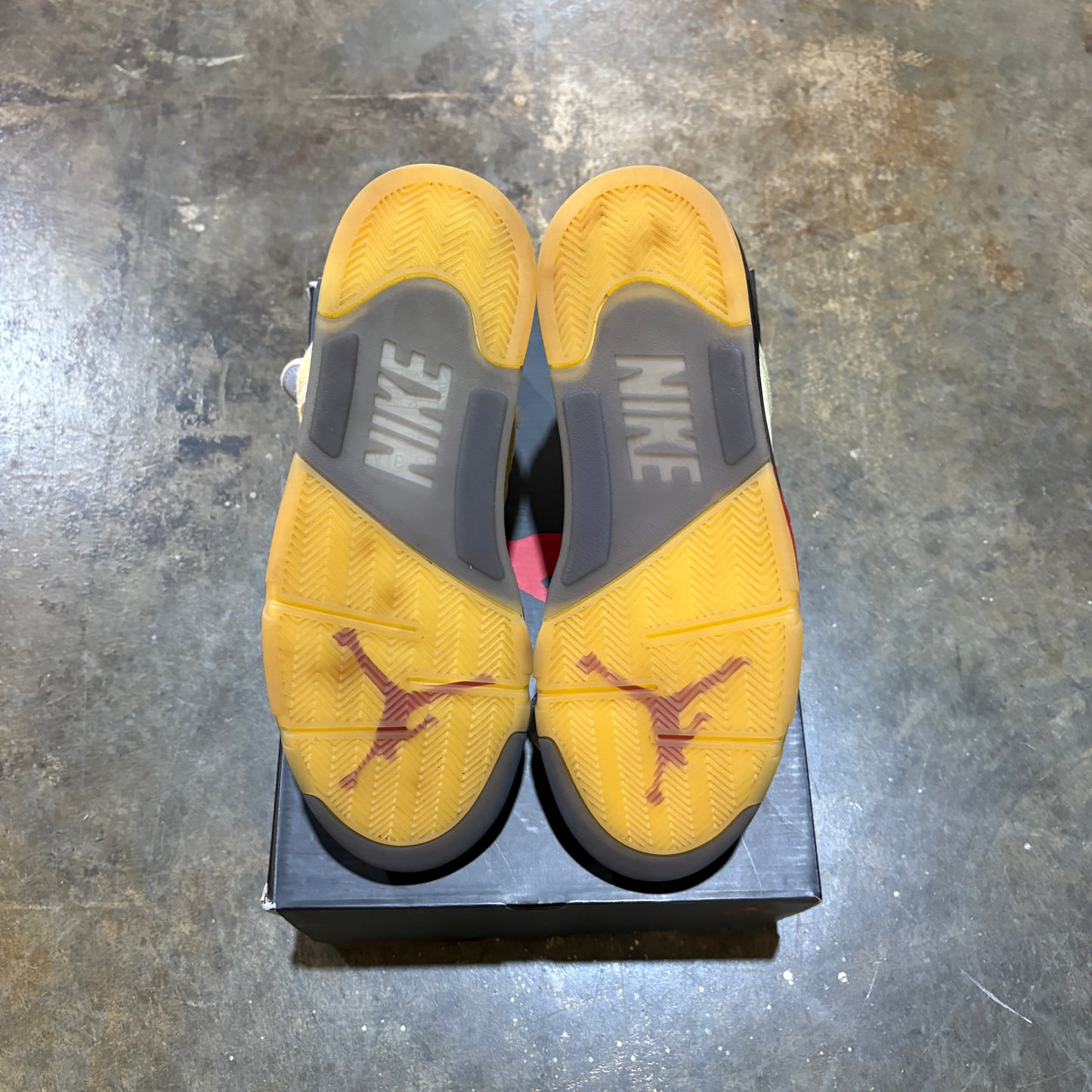 Jordan 5 Off-White Sail