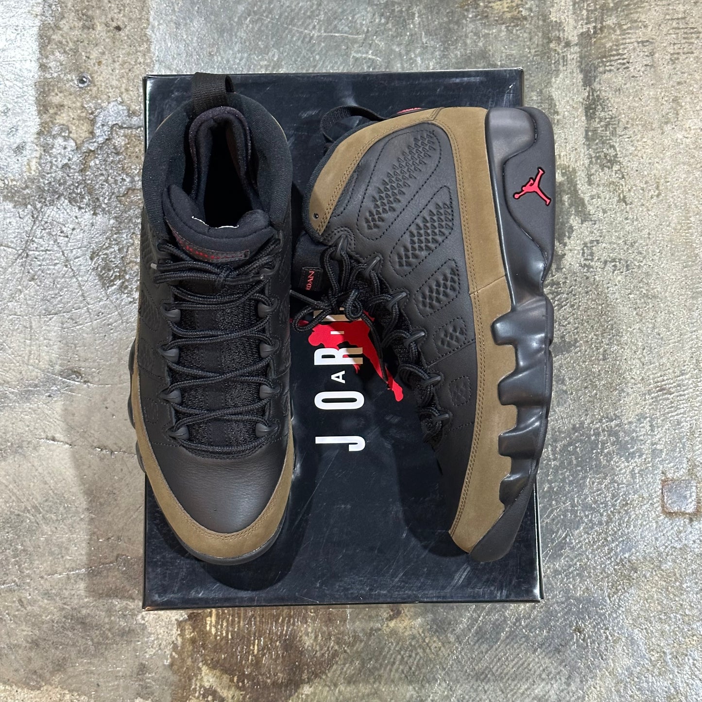 Air Jordan 9 Retro Olive