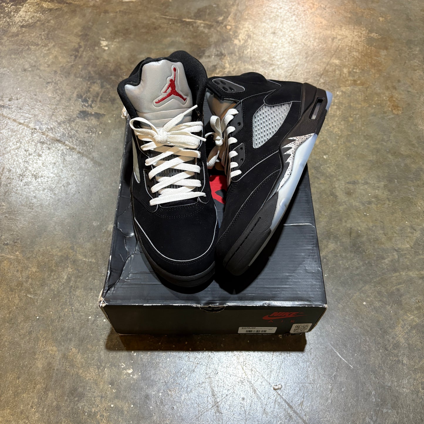 Jordan 5 Black Metallic Reimagined