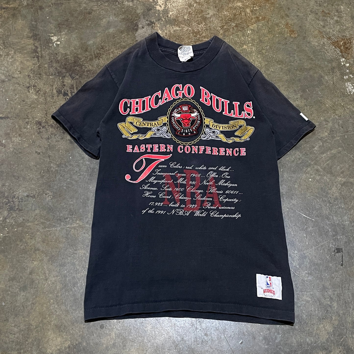 Black Nutmeg Chicago Bulls Embroidered Logo Tee