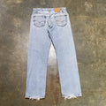1990s Levis Light Wash Distressed Jeans (34x30)